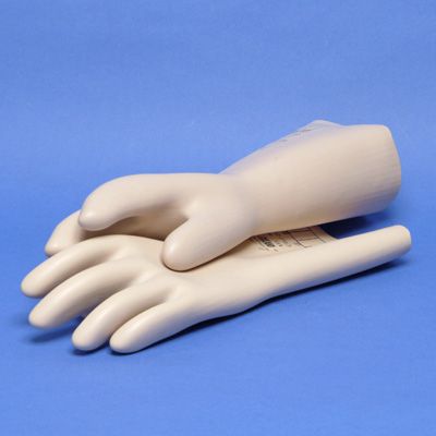 Catue - Gants isolants classe 2 - tension d'utilisation 17kV - taille 10 - suivant norm