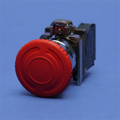 TELEMECANIQUE - Arrêt d'urgence rouge Ø22 - coup-de-poing Ø40 - tourner pour déverrouiller