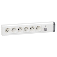 LEGRAND - Meervoudige contactdoos 6 x 2P+A + schakelaar 10/16A 230V wit zonder snoer