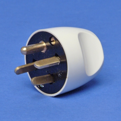 VYNCKIER - Fiche mobile tripolaire + Terre de 15 amp?res en version belge couleur Ivoire C